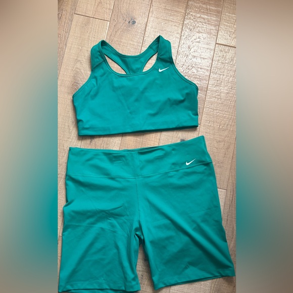 Nike Pants - Nike One Matching Set XXL NWT